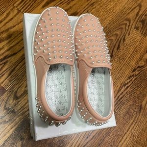 Stuart weitzman Goldie leather slip on Brand new in box